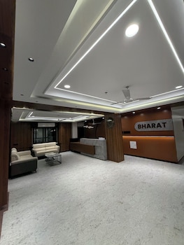 Bharat Inn Hotel And Restaurant,,3 star