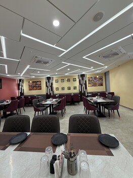 bharat inn hotel and restaurant