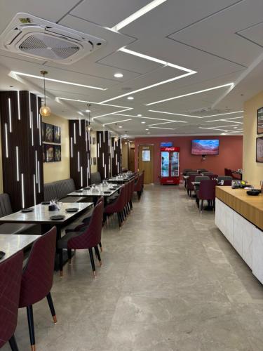 bharat inn hotel and restaurant