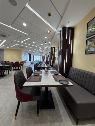 bharat inn hotel and restaurant