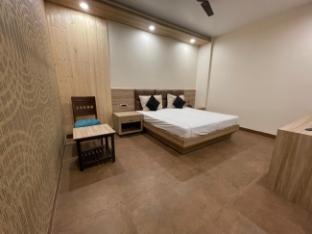 hotel grand tushar elegant