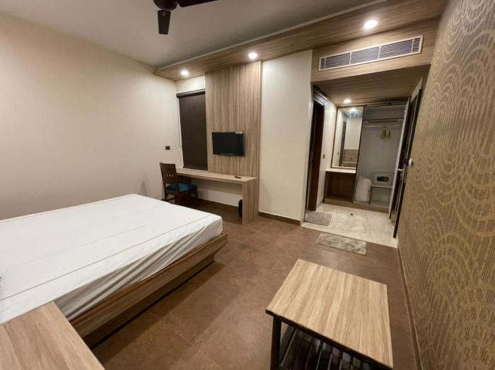 hotel grand tushar elegant