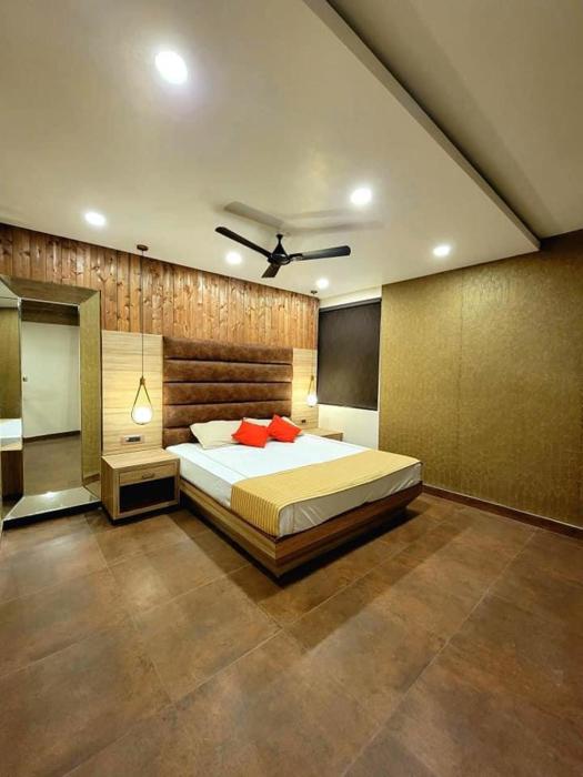 hotel grand tushar elegant