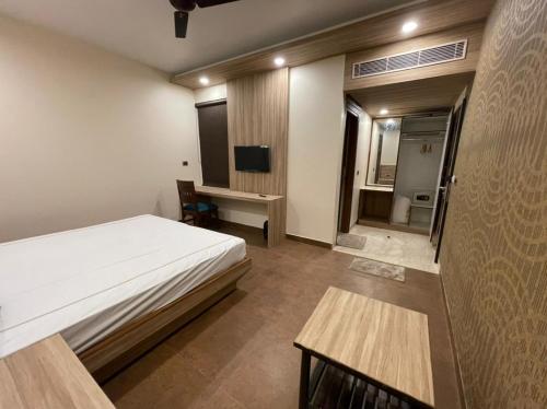 hotel grand tushar elegant