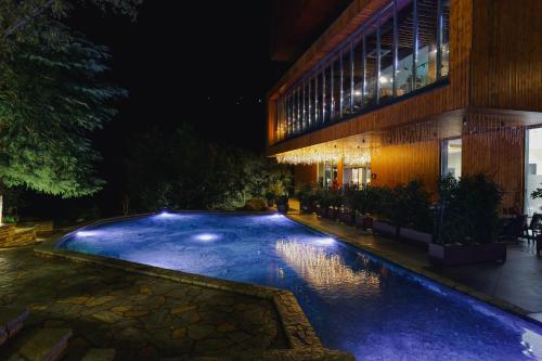 hotel uji ftohte tepelene