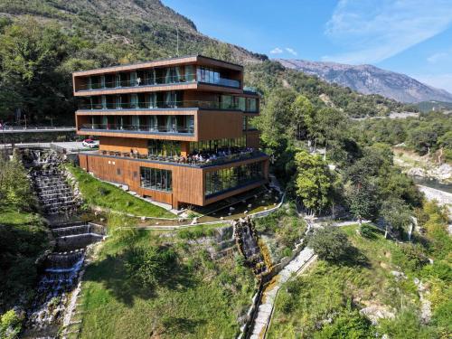 hotel uji ftohte tepelene