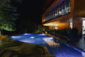 hotel uji ftohte tepelene