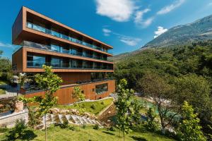 hotel uji ftohte tepelene