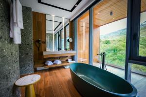 hotel uji ftohte tepelene