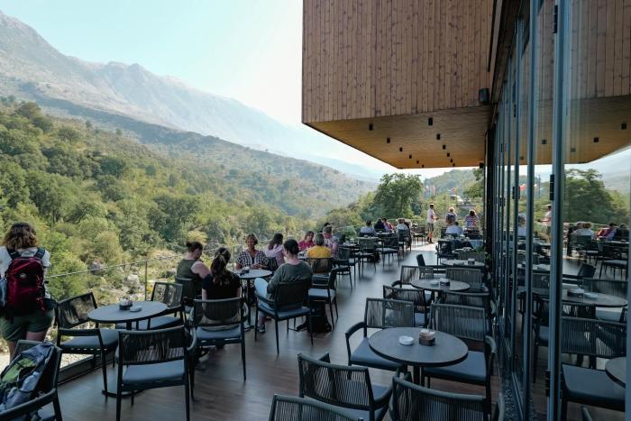 hotel uji ftohte tepelene