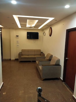 Prestige Palace,,3 star