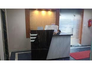 dhamstay hotel srikhetra palace near golden beach