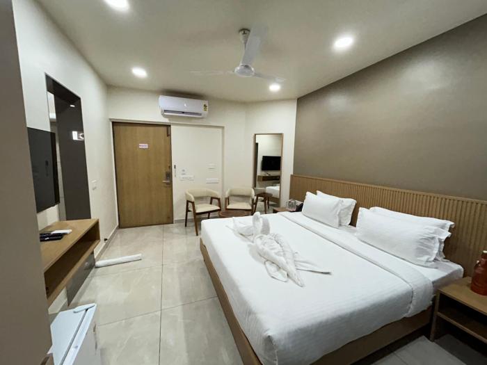 v club bhuj