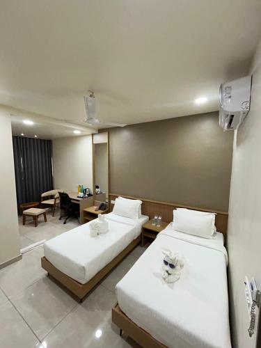 v club bhuj