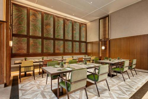 renaissance goa hotel