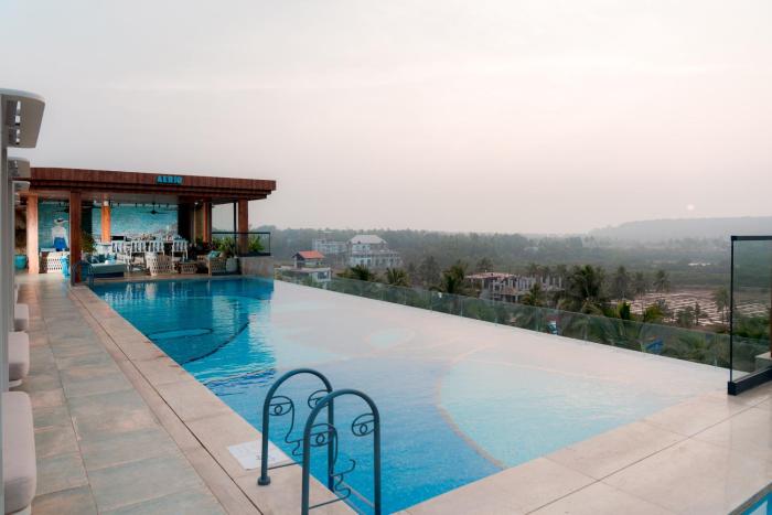 renaissance goa hotel