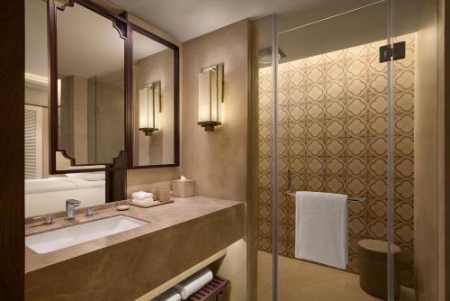 renaissance goa hotel