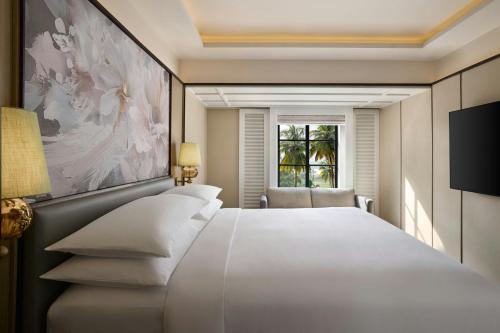 renaissance goa hotel