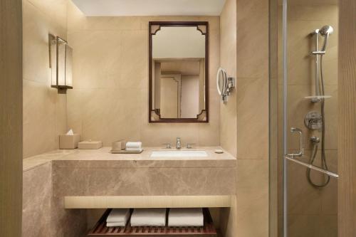 renaissance goa hotel