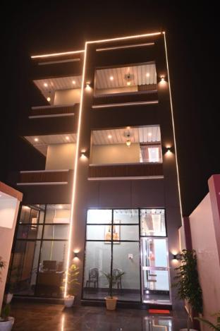 radhe palace