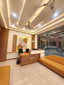 Hotel Vistara,,2 star