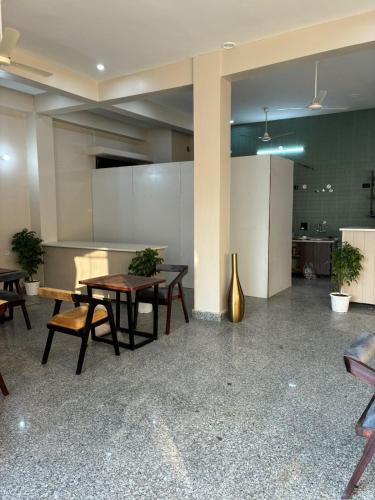 casa garden low aqi hill view stay for peace