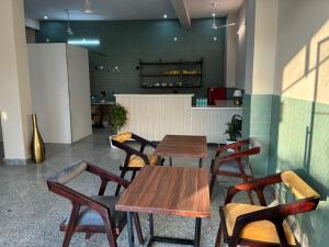 casa garden low aqi hill view stay for peace