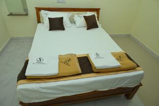 swarna deluxe lodge