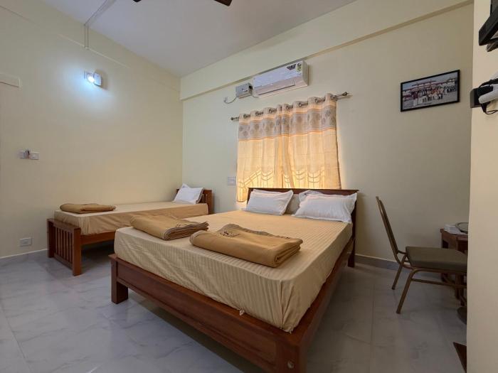 swarna deluxe lodge