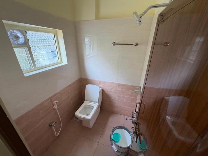 swarna deluxe lodge