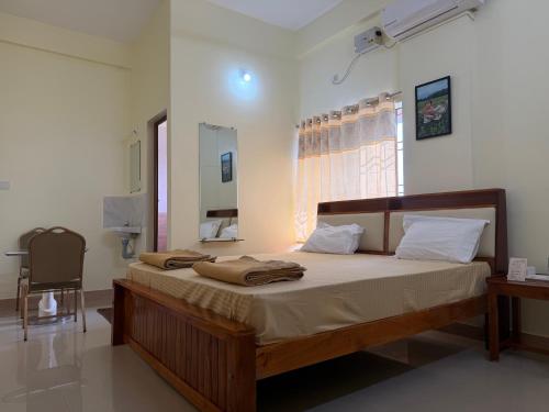 swarna deluxe lodge