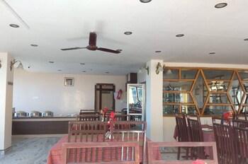 the fortuna hotel lachen by baizus
