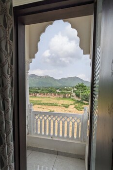 uday horizon resort