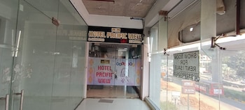 Hotel Pacific View,,2 star