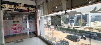 Hotel Pacific View,,2 star