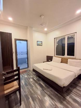 hotel maanvad garh by keshav residency