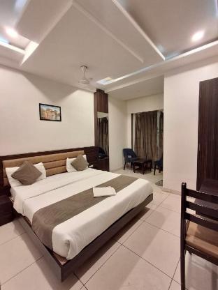hotel maanvad garh by keshav residency