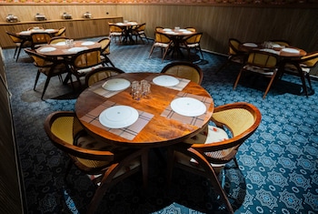 hotel indiana hitech city