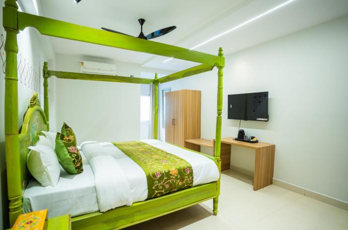 hotel indiana hitech city