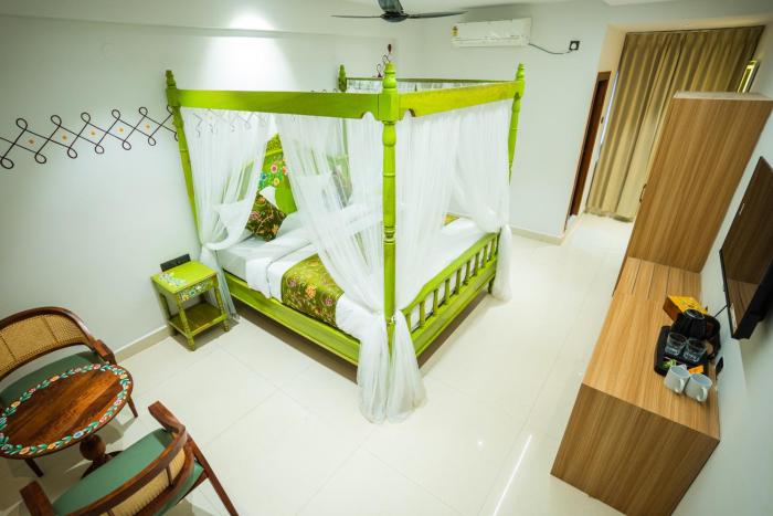hotel indiana hitech city