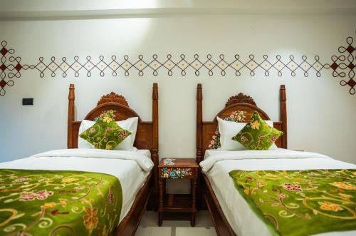 hotel indiana hitech city