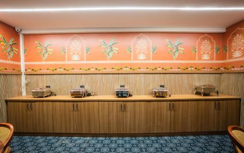 hotel indiana hitech city