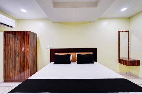 hotel mini escape perungalathur