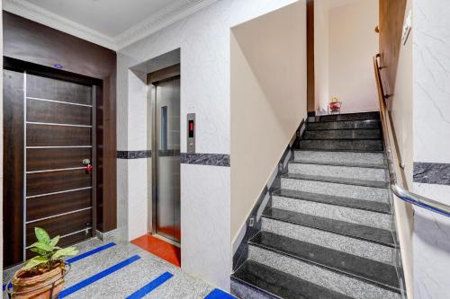 hotel mini escape perungalathur