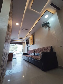Brajrani Hotel,,2 star