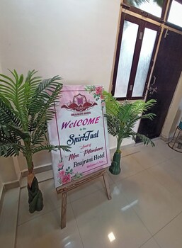 Brajrani Hotel,,2 star