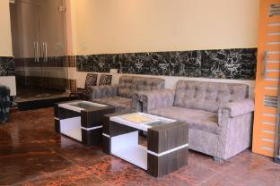 kaka paying guest house