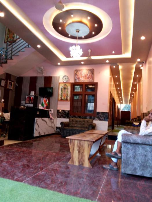 kaka paying guest house