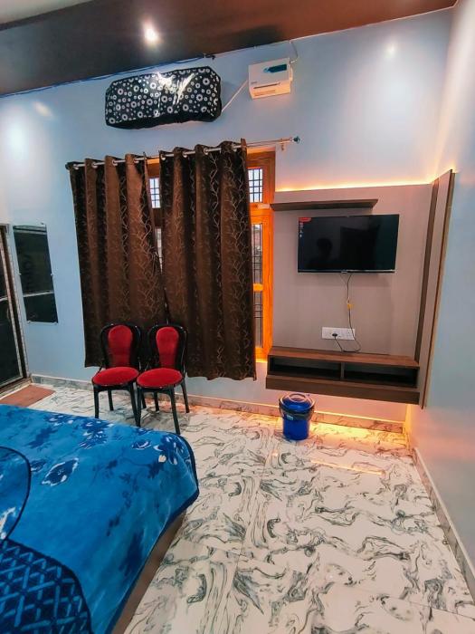 kaka paying guest house