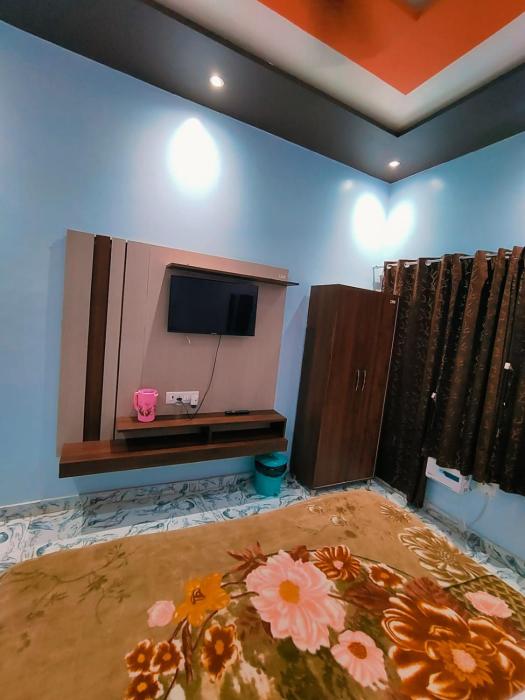 kaka paying guest house